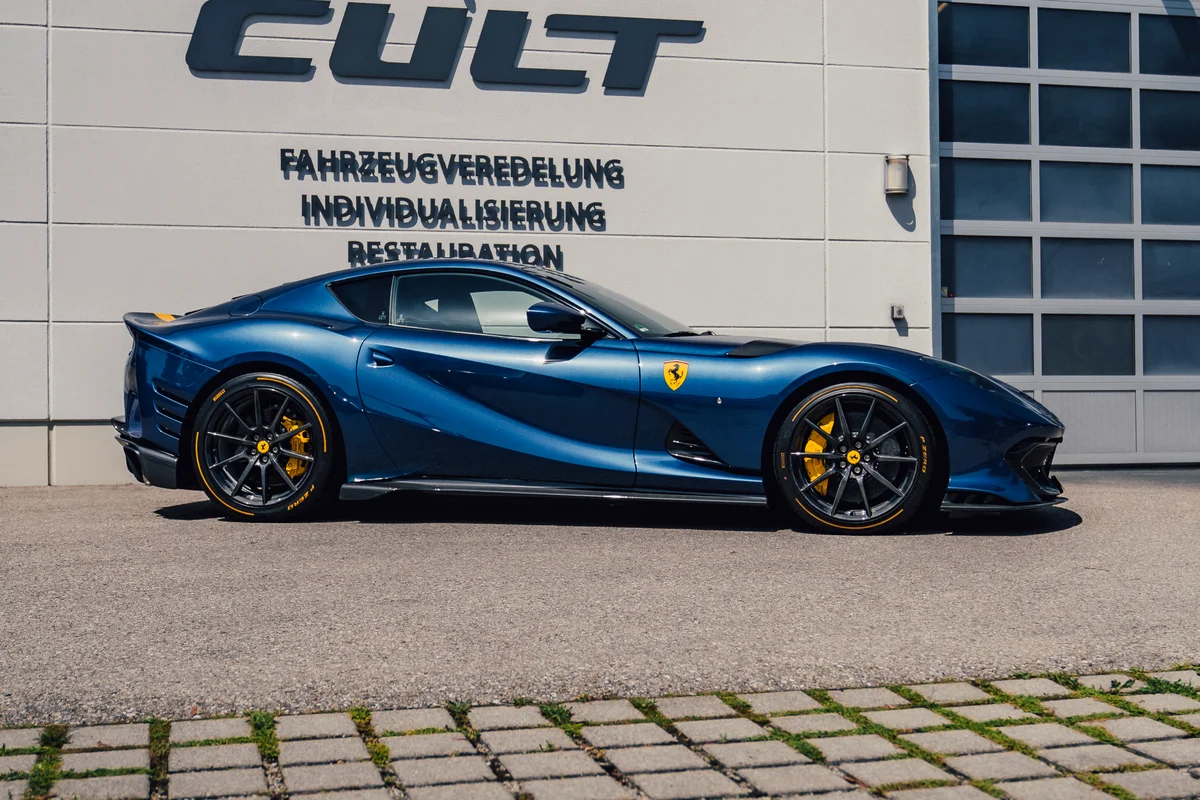 Ferrari 812 Competizione